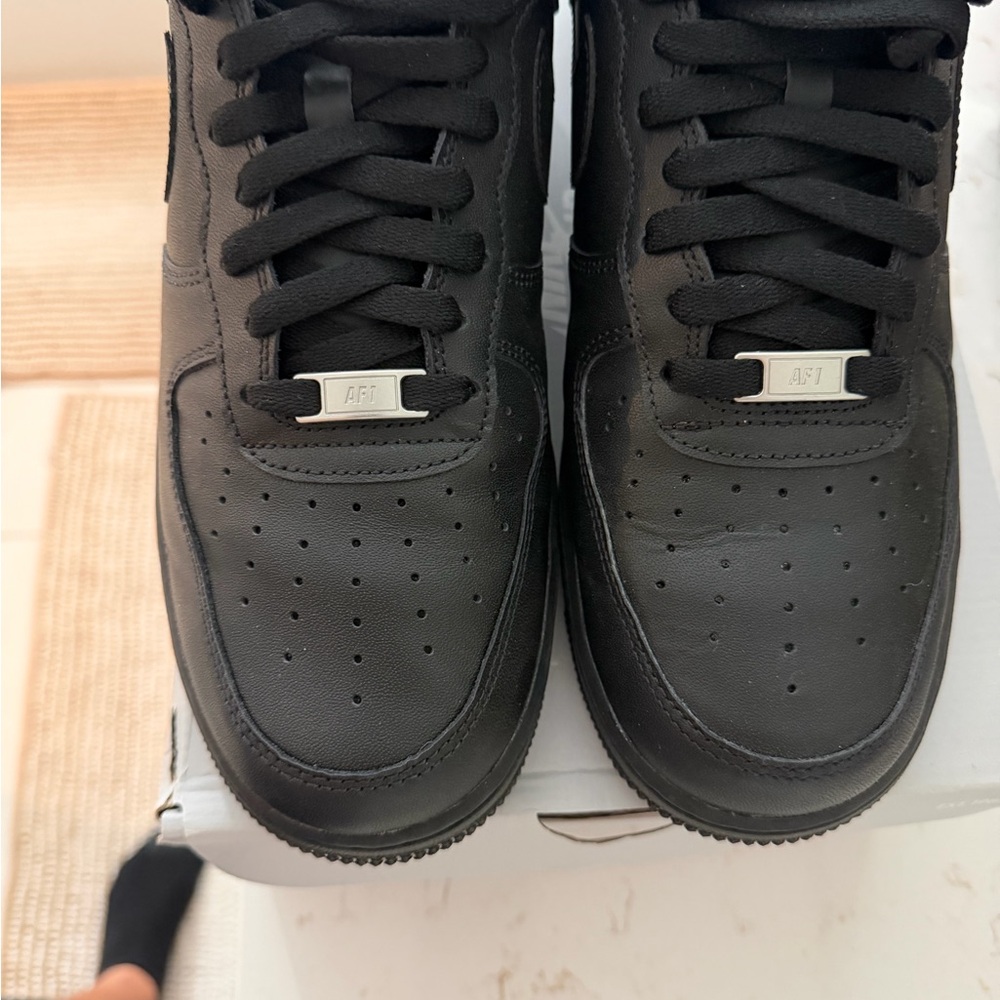 Nike Black AIR FORCES